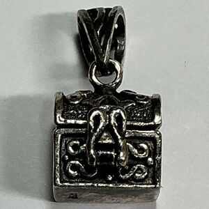 Sterling Silver Treasure Chest Pendant. 1 inch long